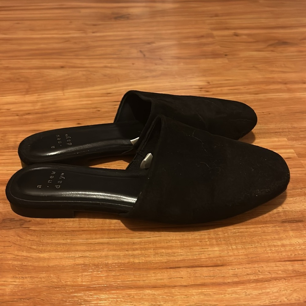 A New Day Black Mule Flats - Picture 2 of 5